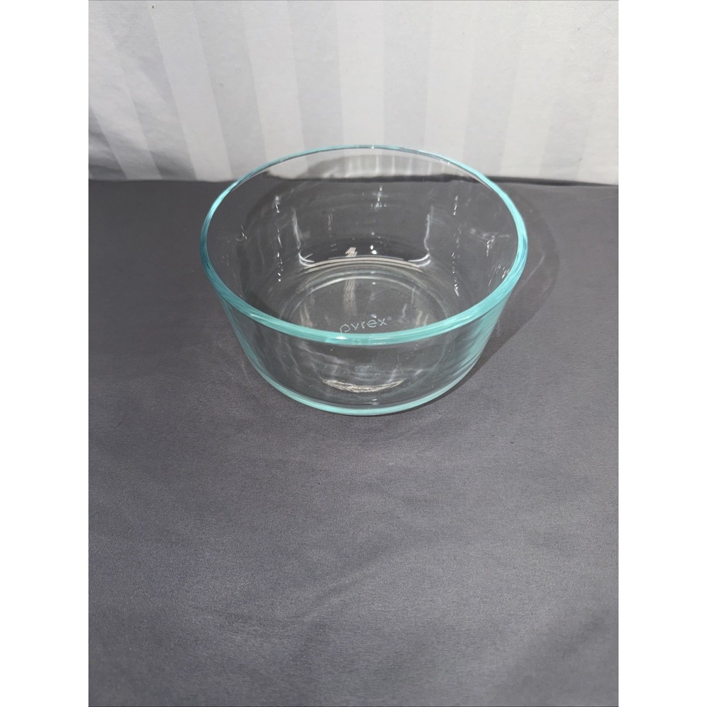 Pyrex‎ Bowl #7201 Made In USA Glass Bowl (1qt)